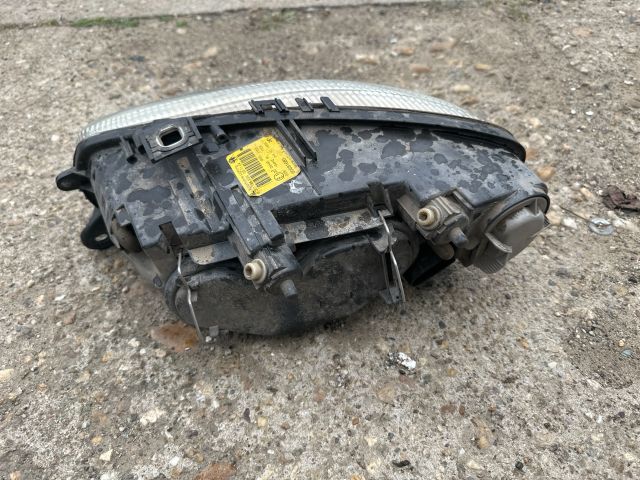 bontott ALFA ROMEO GT Jobb Fényszóró