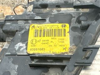 bontott ALFA ROMEO GT Jobb Fényszóró