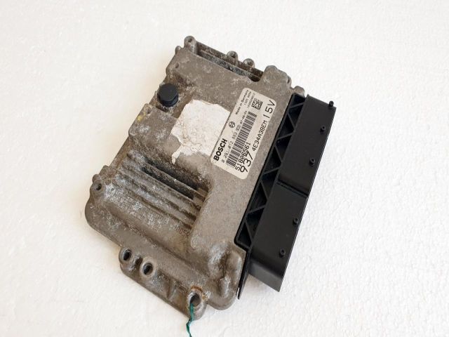 bontott ALFA ROMEO GT Motorvezérlő