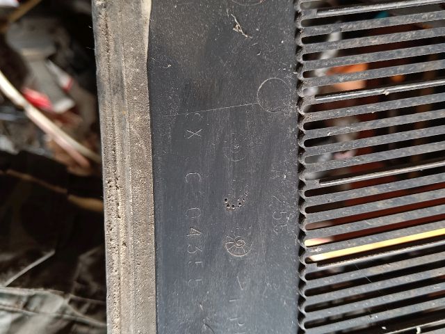 bontott ALFA ROMEO GTV Bal Levélrács Záróvég