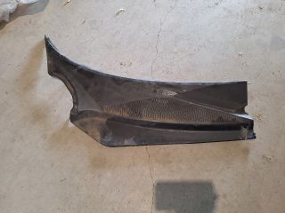 bontott ALFA ROMEO GTV Jobb Szélvédő Alatti Vízelvezető Műanyag