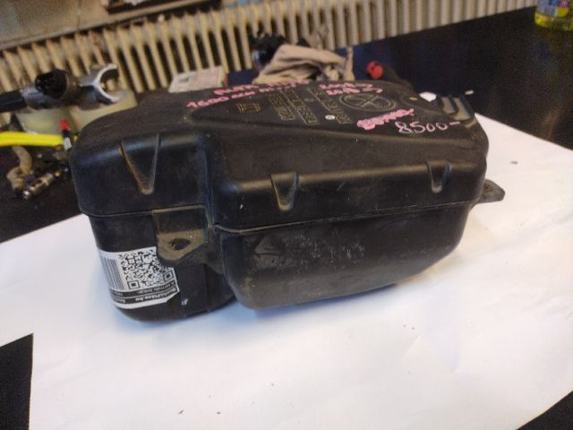 bontott ALFA ROMEO MITO Biztosítéktábla Motortér