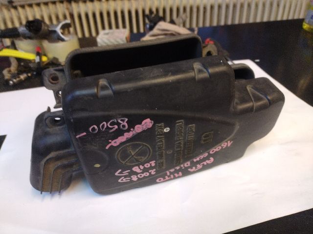 bontott ALFA ROMEO MITO Biztosítéktábla Motortér