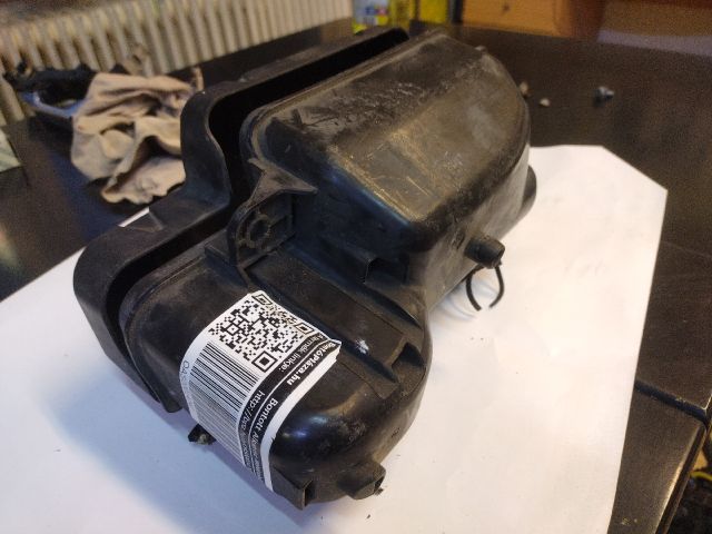 bontott ALFA ROMEO MITO Biztosítéktábla Motortér