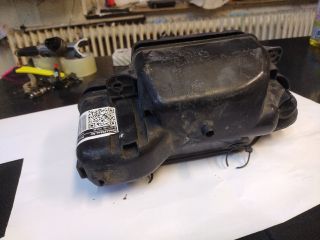 bontott ALFA ROMEO MITO Biztosítéktábla Motortér