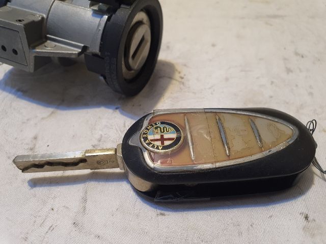 bontott ALFA ROMEO MITO Gyújtáskapcsoló Házzal