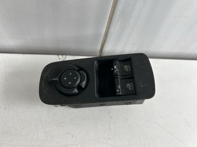 bontott ALFA ROMEO MITO Ablakemelő Kapcsoló Négyes / Kettes