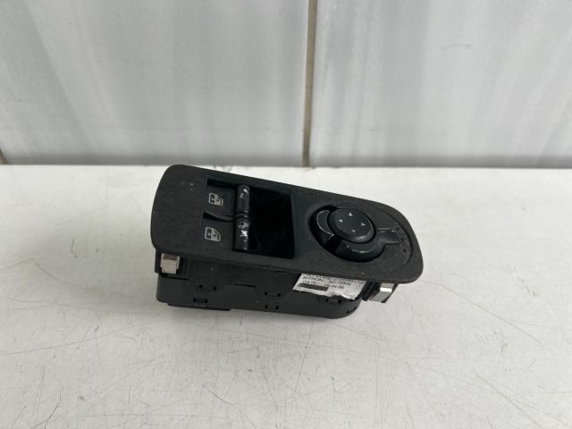 bontott ALFA ROMEO MITO Ablakemelő Kapcsoló Négyes / Kettes