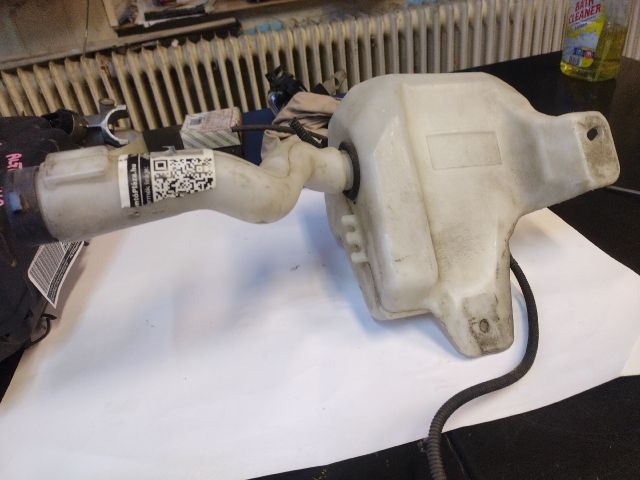 bontott ALFA ROMEO MITO Ablakmosó Tartály