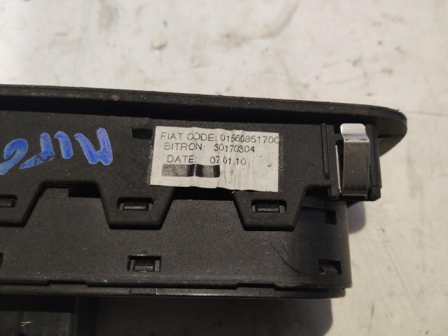 bontott ALFA ROMEO MITO Bal első Ablakemelő Kapcsoló