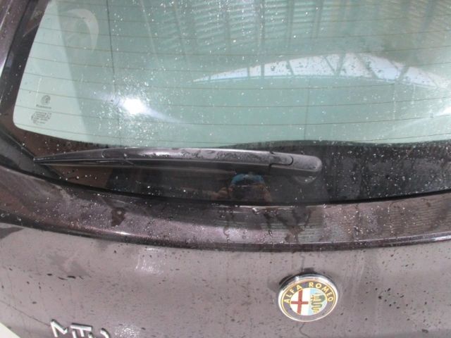 bontott ALFA ROMEO MITO Csomagtérajtó (Üres lemez)