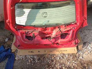 bontott ALFA ROMEO MITO Csomagtérajtó (Üres lemez)