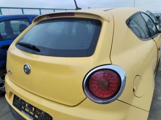 bontott ALFA ROMEO MITO Csomagtérajtó (Üres lemez)