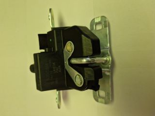 bontott ALFA ROMEO MITO Csomagtérajtó Zárszerkezet