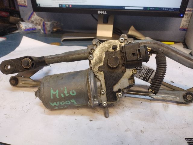 bontott ALFA ROMEO MITO Első Ablaktörlő Szerkezet Motorral