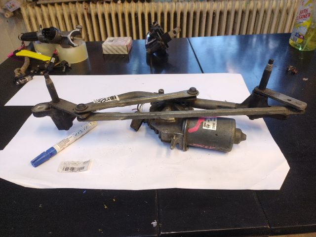 bontott ALFA ROMEO MITO Első Ablaktörlő Szerkezet Motorral