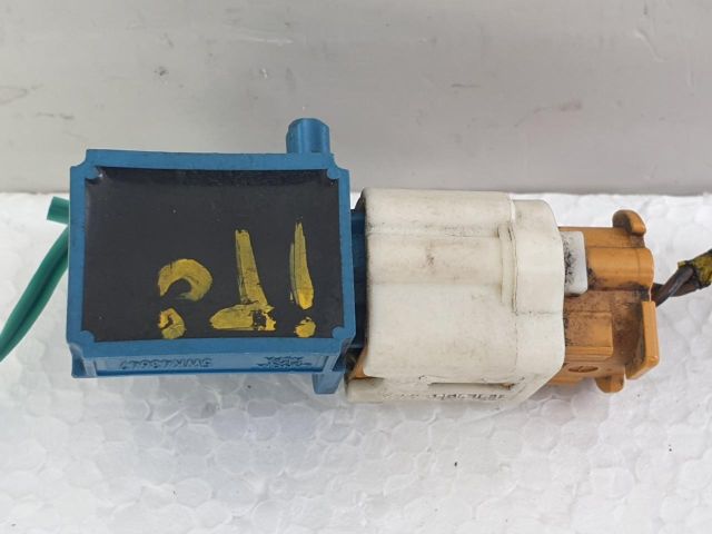 bontott ALFA ROMEO MITO Első Középső Ütközés Érzékelő (Homlokfalon)