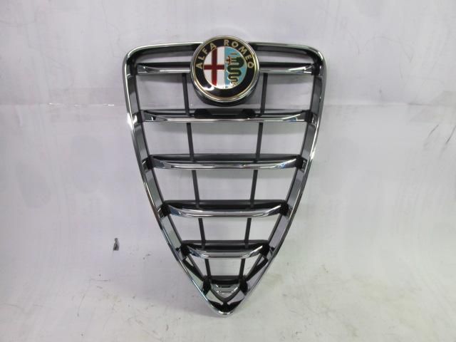 bontott ALFA ROMEO MITO Hűtőrács