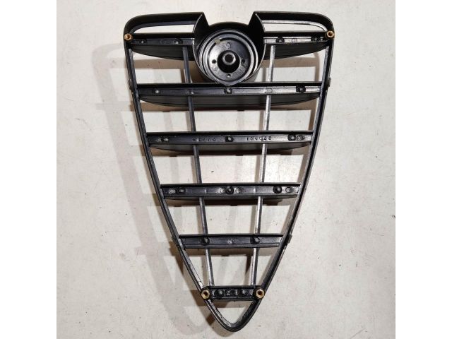 bontott ALFA ROMEO MITO Hűtőrács