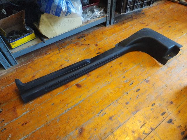 bontott ALFA ROMEO MITO Jobb első Belső Küszöb Burkolat