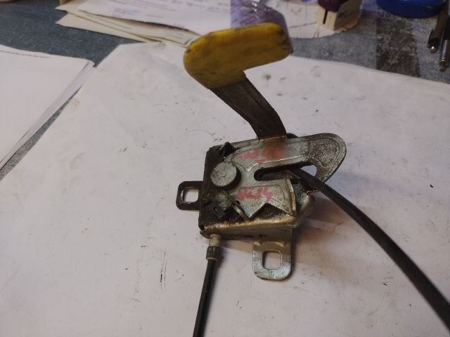 bontott ALFA ROMEO MITO Motorháztető Zárszerkezet