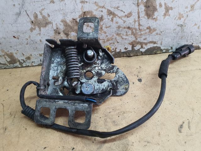 bontott ALFA ROMEO MITO Motorháztető Zárszerkezet