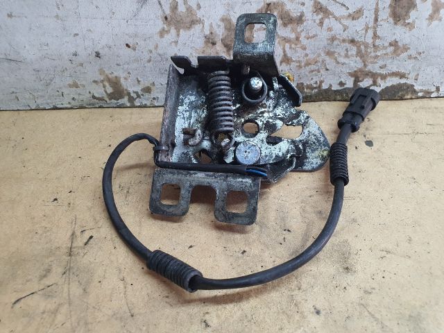 bontott ALFA ROMEO MITO Motorháztető Zárszerkezet