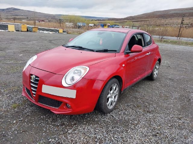 bontott ALFA ROMEO MITO Rádió / CD