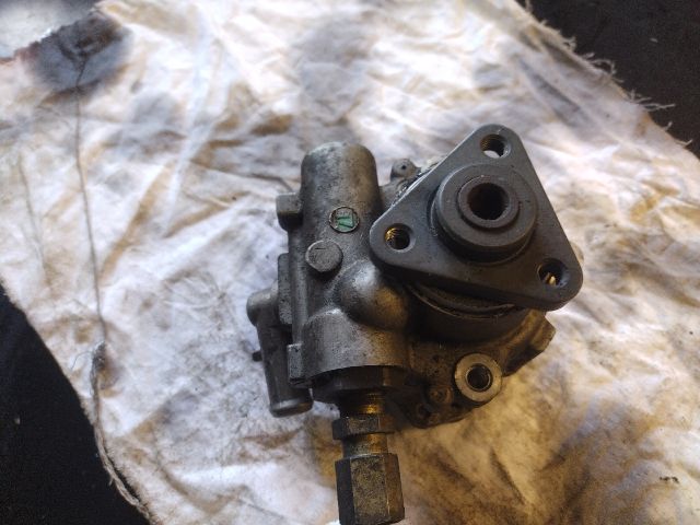 bontott ALFA ROMEO SPIDER Kormányszervó Motor (Hidraulikus)