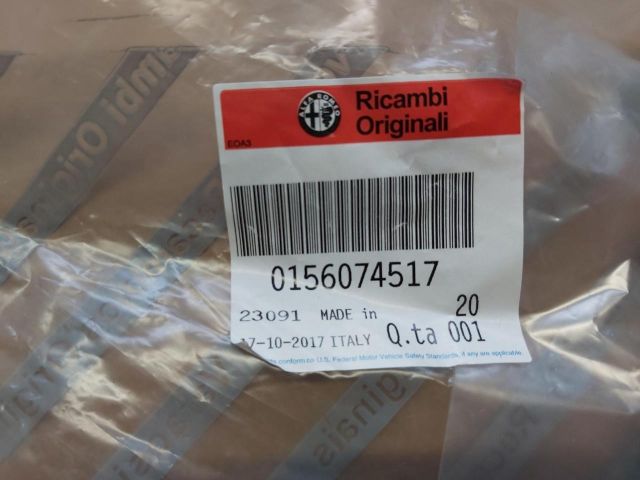 bontott ALFA ROMEO SPIDER Bal Sárvédő Csavar Burkolat