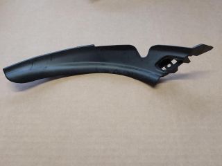 bontott ALFA ROMEO SPIDER Bal Sárvédő Csavar Burkolat