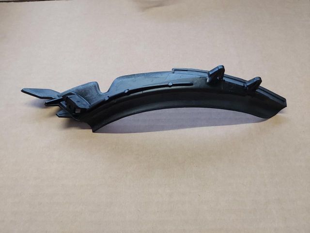 bontott ALFA ROMEO SPIDER Bal Sárvédő Csavar Burkolat