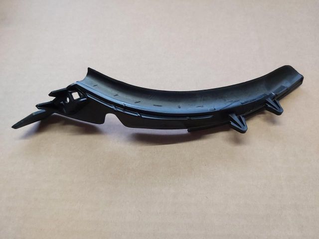 bontott ALFA ROMEO SPIDER Jobb Sárvédő Csavar Burkolat