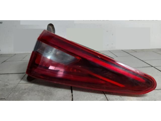 bontott ALFA ROMEO STELVIO Bal Belső Hátsó Lámpa