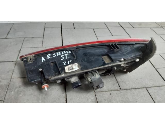 bontott ALFA ROMEO STELVIO Bal Belső Hátsó Lámpa