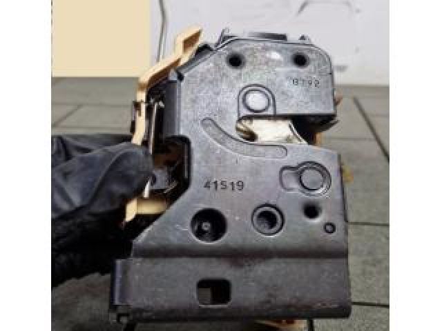 bontott ALFA ROMEO STELVIO Bal első Ajtózár