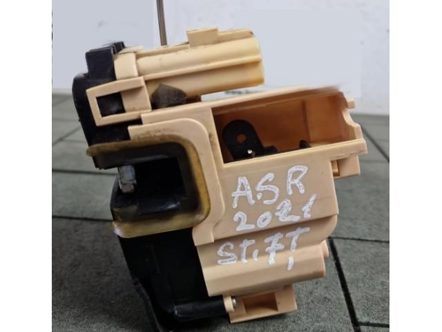 bontott ALFA ROMEO STELVIO Bal első Ajtózár