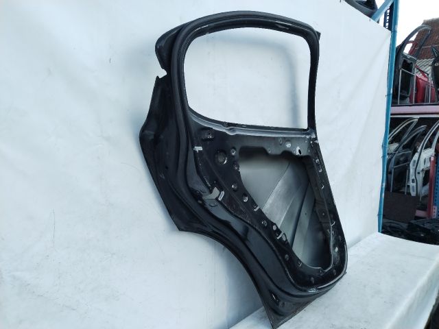 bontott ALFA ROMEO STELVIO Bal hátsó Ajtó (Üres lemez)