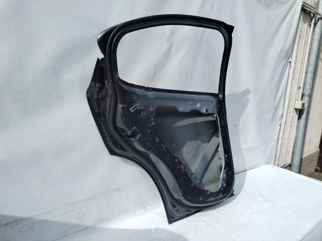 bontott ALFA ROMEO STELVIO Bal hátsó Ajtó (Üres lemez)