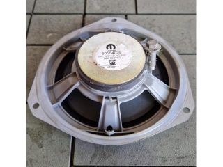 bontott ALFA ROMEO STELVIO Bal hátsó Hangszóró