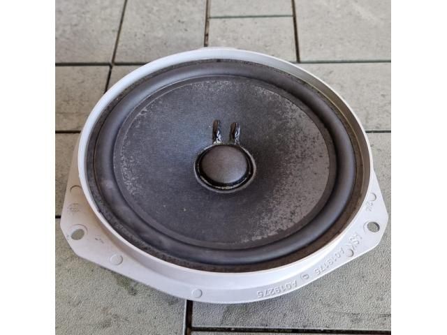 bontott ALFA ROMEO STELVIO Bal hátsó Hangszóró