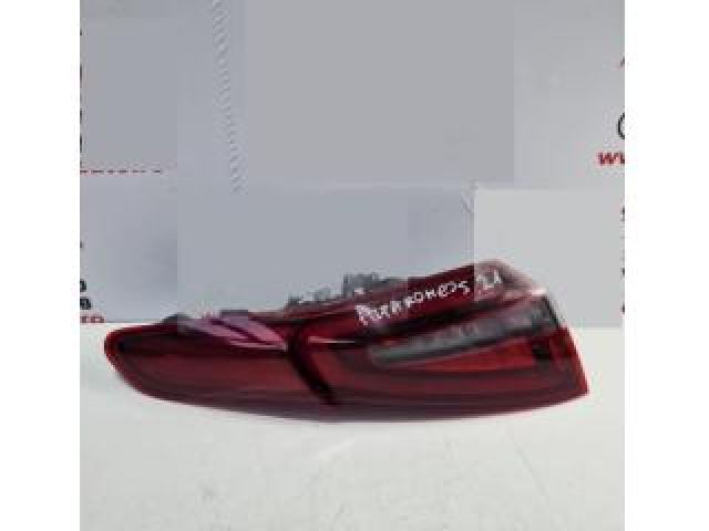 bontott ALFA ROMEO STELVIO Bal Külső Hátsó Lámpa