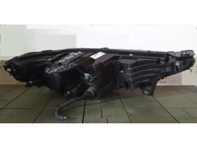 bontott ALFA ROMEO STELVIO Bal Xenon Fényszóró