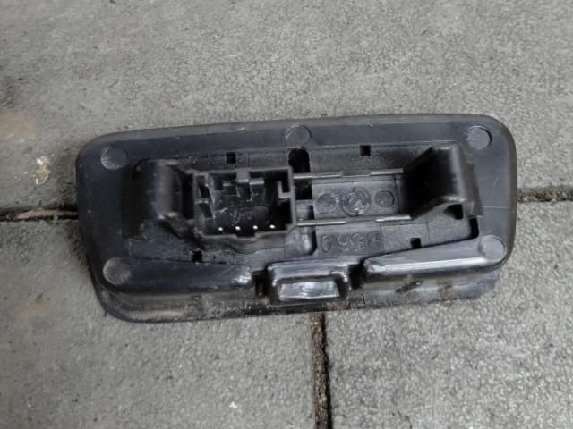 bontott ALFA ROMEO STELVIO Csomagtér Nyitó Kar / Gomb