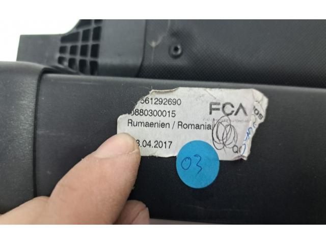 bontott ALFA ROMEO STELVIO Csomagtér Roló