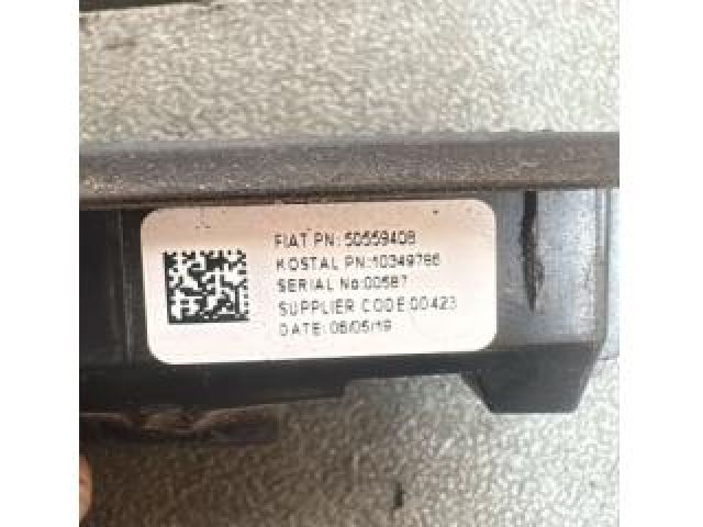 bontott ALFA ROMEO STELVIO Csomagtérajtó Kilincs