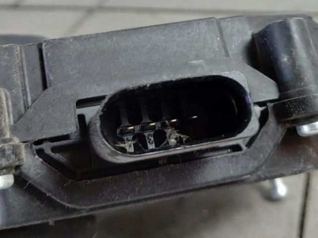 bontott ALFA ROMEO STELVIO Csomagtérajtó Zárszerkezet