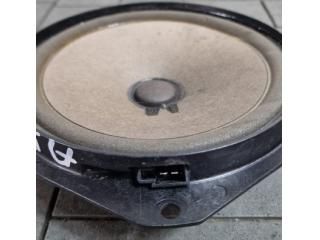 bontott ALFA ROMEO STELVIO Jobb első Hangszóró