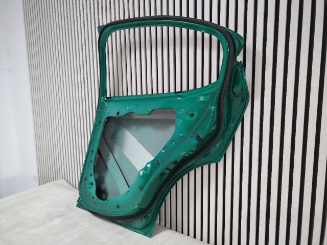 bontott ALFA ROMEO STELVIO Jobb hátsó Ajtó (Üres lemez)