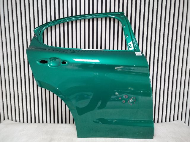 bontott ALFA ROMEO STELVIO Jobb hátsó Ajtó (Üres lemez)